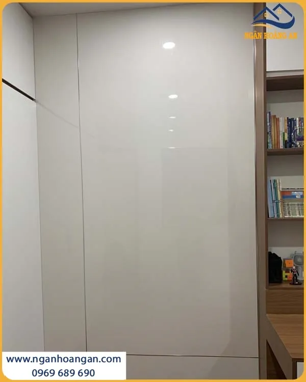 Tấm Nhựa PVC Trắng Trơn PVC2023 Kosmos Mượt Mà Sang Trọng Tấm Nhựa PVC Trắng Trơn PVC2023 Kosmos Mượt Mà Sang Trọng
